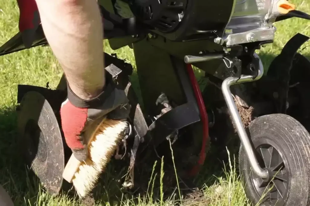 combien de fois travailler la terre avec motobineuse