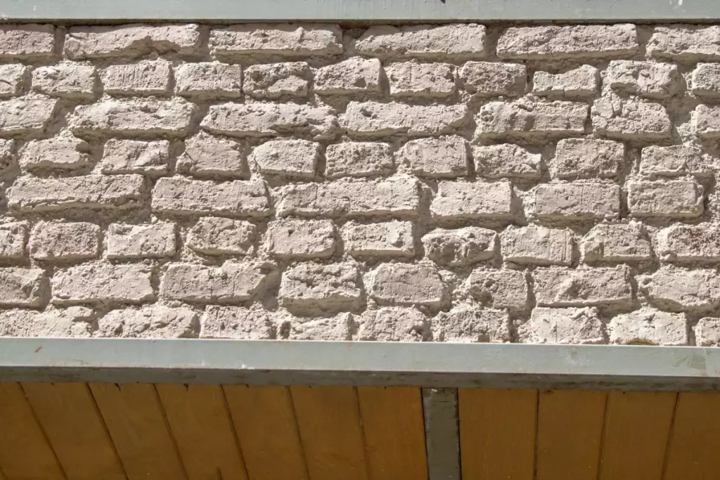 faut-il isoler un mur en pierre de 80 cm