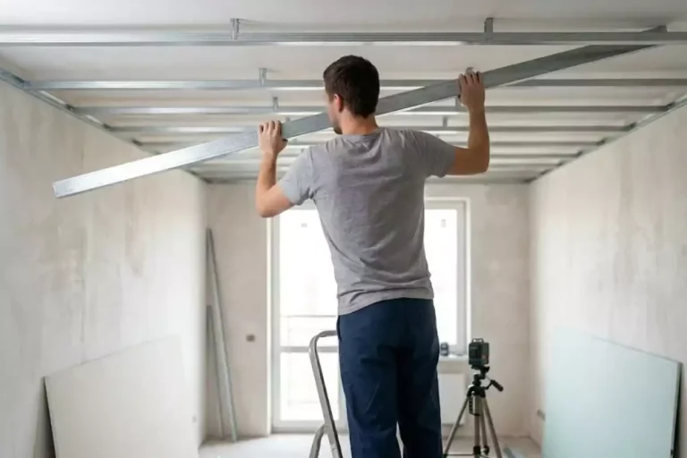 portée maximum faux plafond autoportant