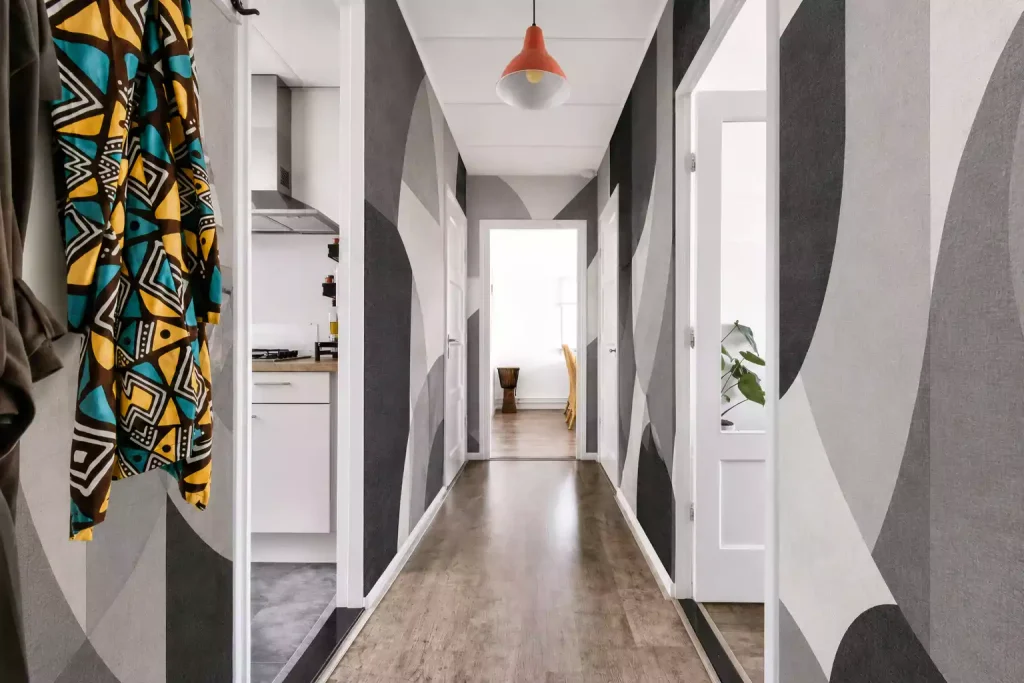 Les plus belles idées de papier peint pour votre couloir