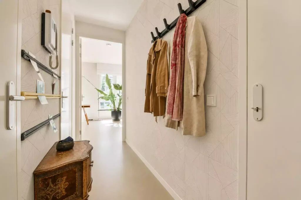 Sélection de papiers peints adaptés à la décoration d’un couloir