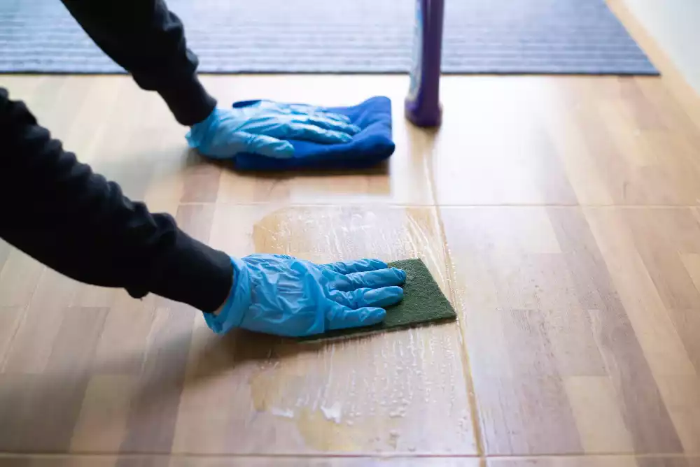 Nettoyage en profondeur : l’humidité oui, mais avec parcimonie